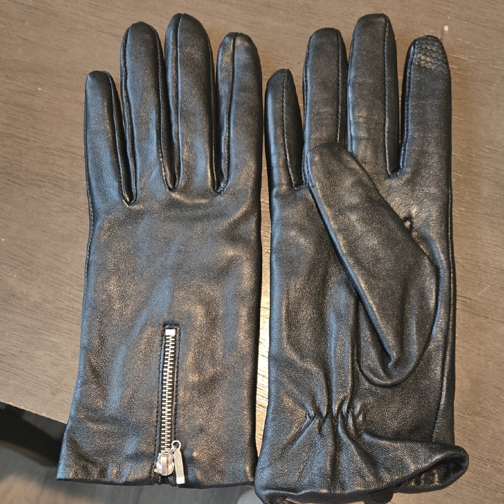 Merona Vintage Black Leather Gloves with Decorative Silver Zipper
